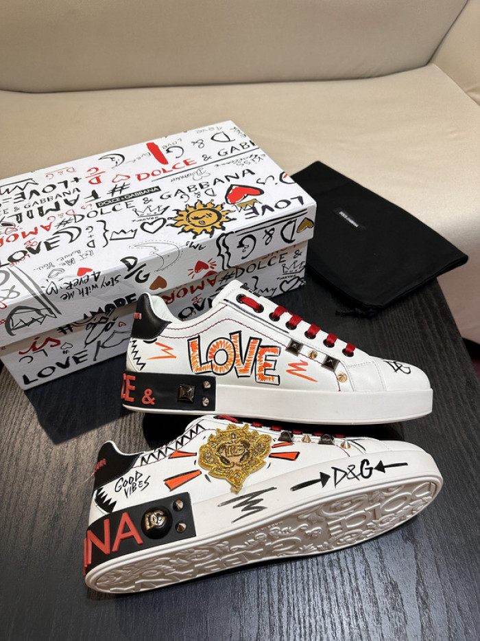 DG sneaker