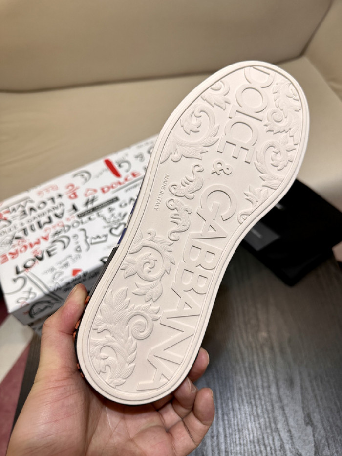 DG sneaker