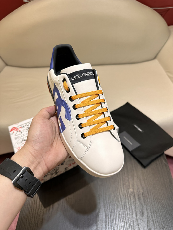 DG sneaker