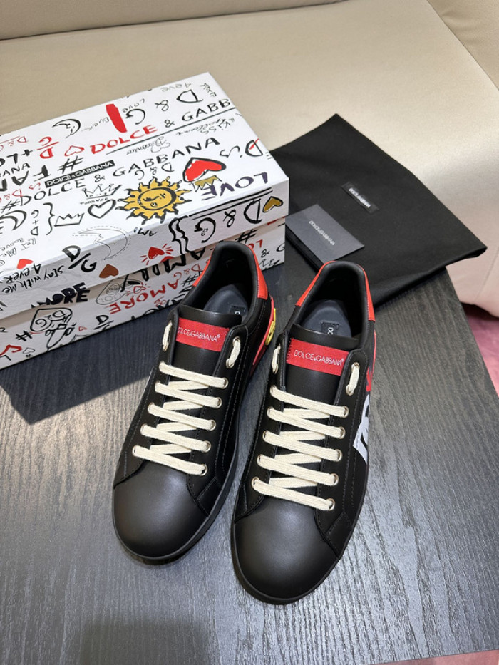 DG sneaker