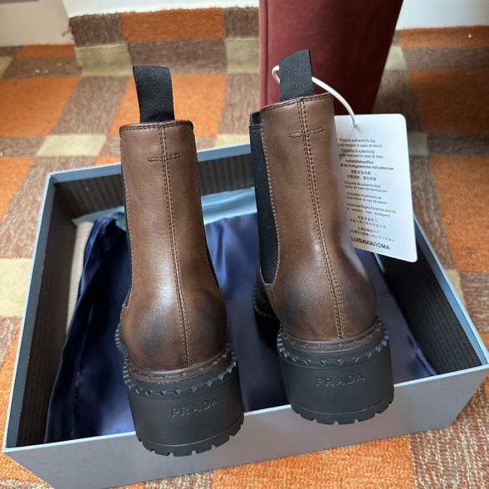 PRA designer sneaker