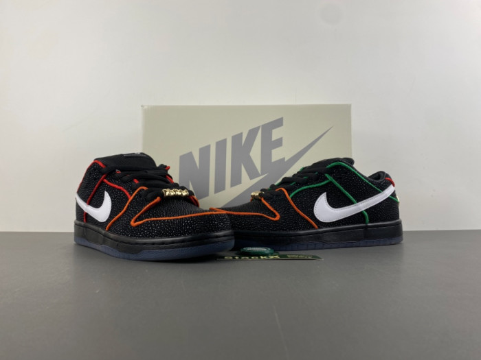 Nike SB Dunk Low HV1664-001