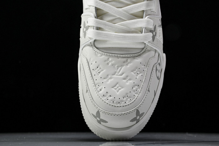 L&V SNEAKERS