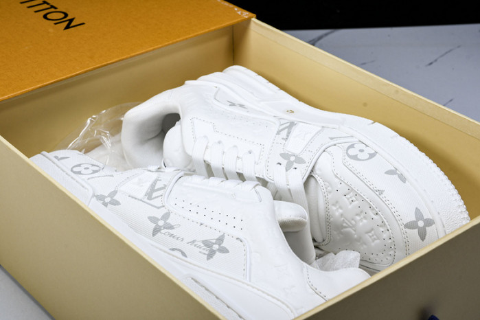 L&V SNEAKERS
