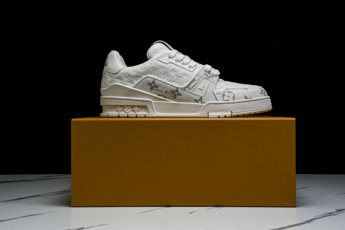 L&V SNEAKERS