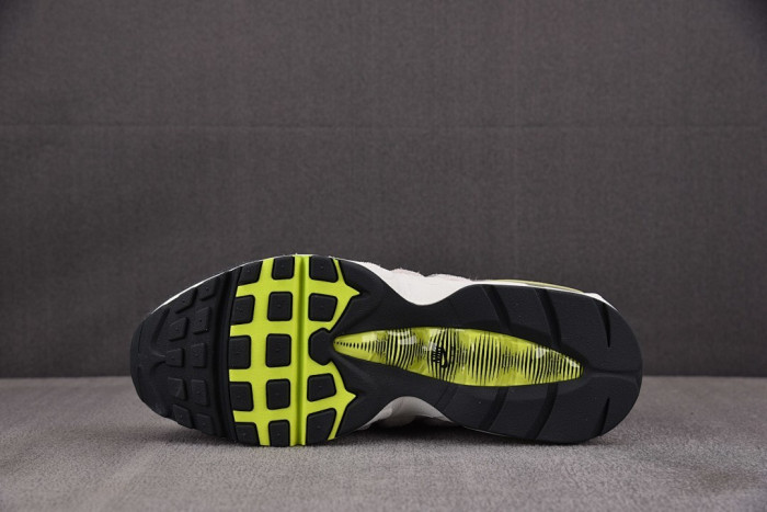 NK Air Max 95 OG Reverse Gradient Neon HM4738-001