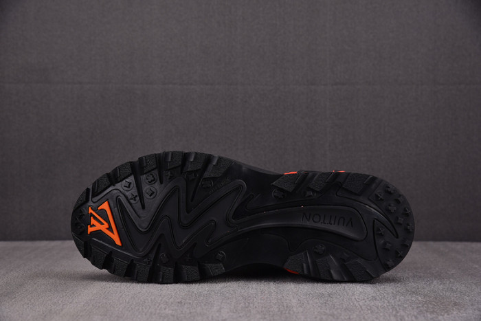 L&V SNEAKERS