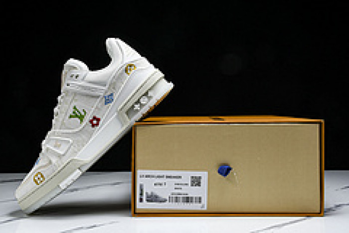 L&V SNEAKERS
