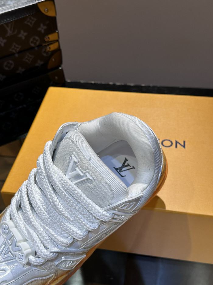 L&V SNEAKERS