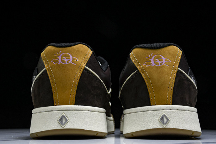 D designer sneaker