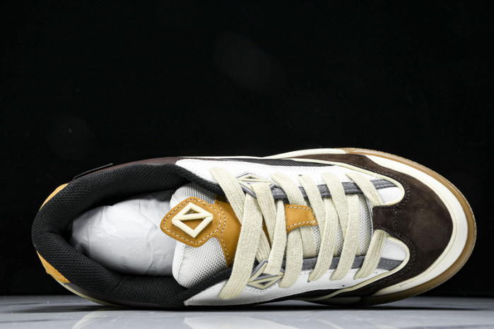 D designer sneaker