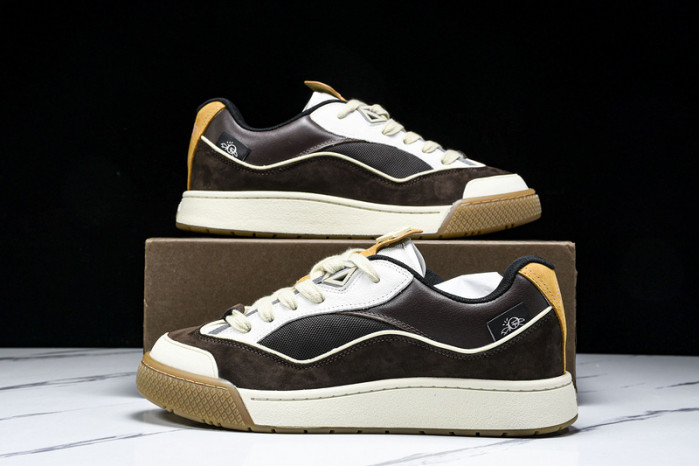 D designer sneaker