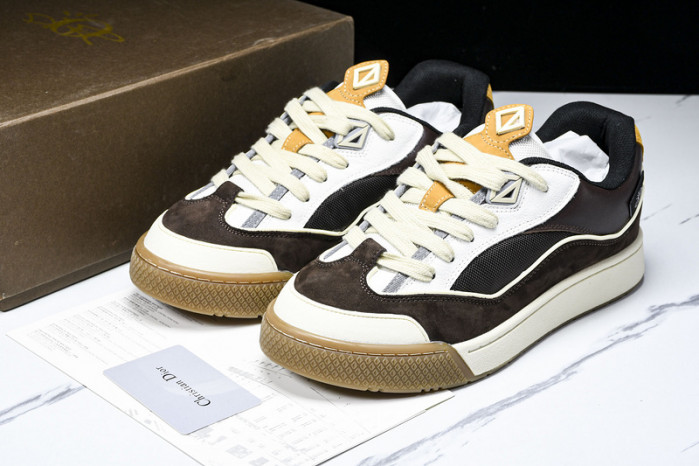 D designer sneaker
