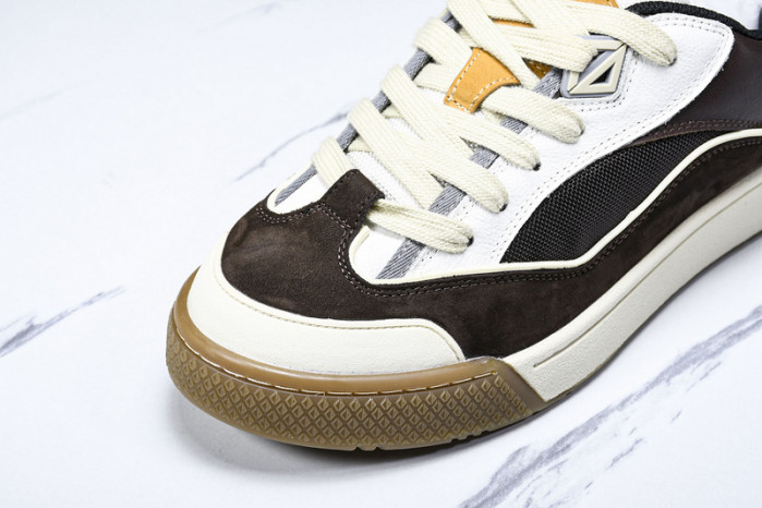D designer sneaker