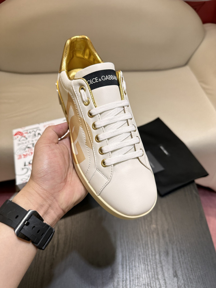 DG sneaker
