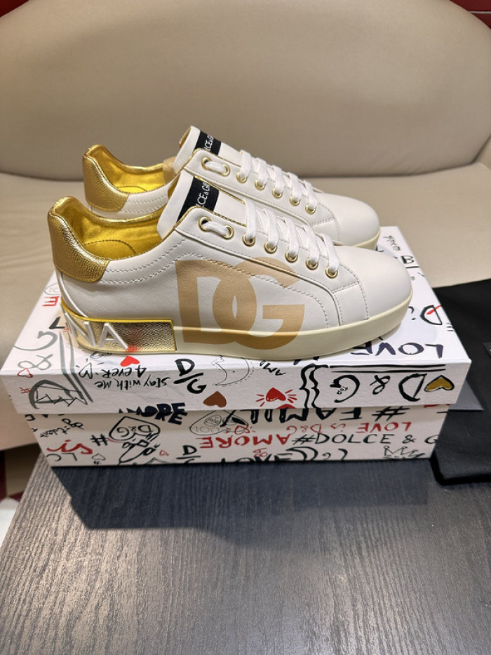 DG sneaker