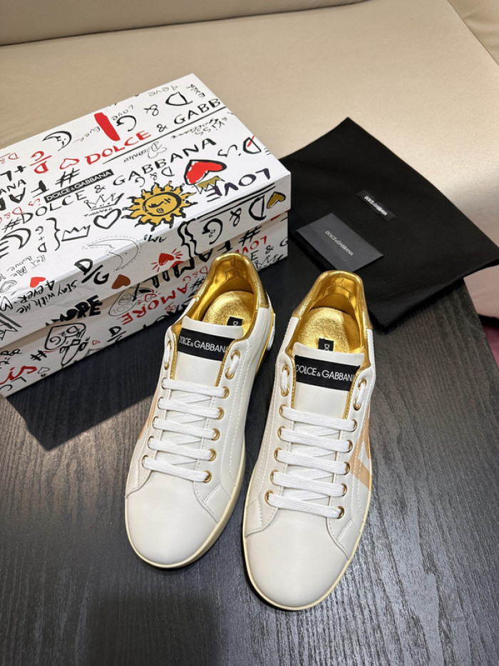 DG sneaker