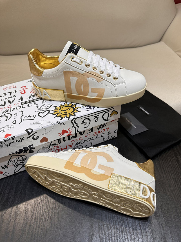DG sneaker