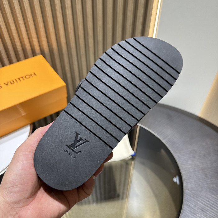 L&V SLIPPERS