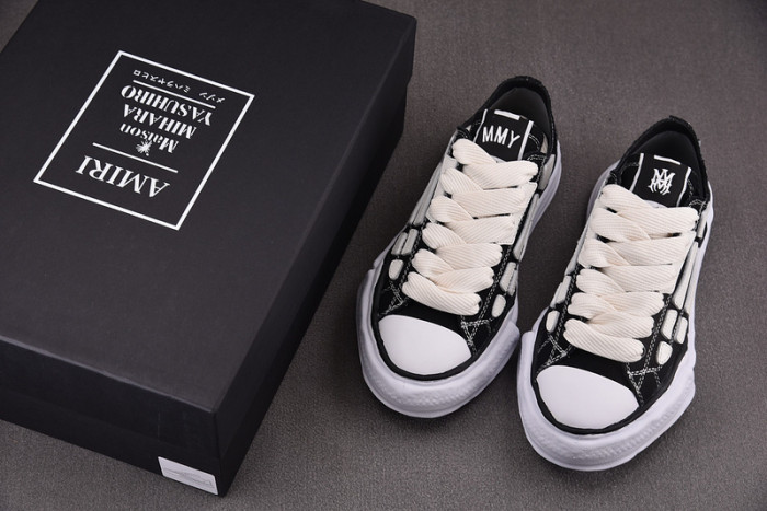AM1R1 SNEAKERS