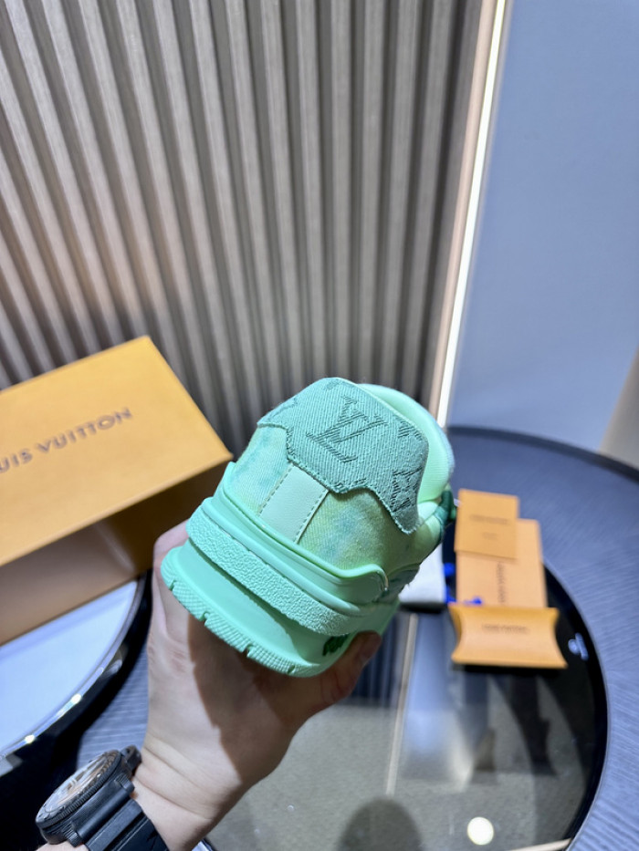 L&V SNEAKERS