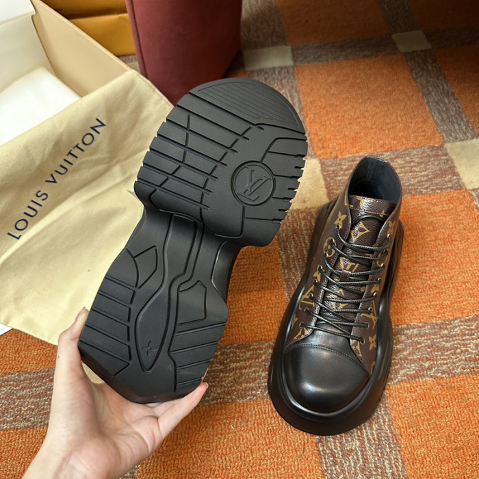L&V SNEAKERS