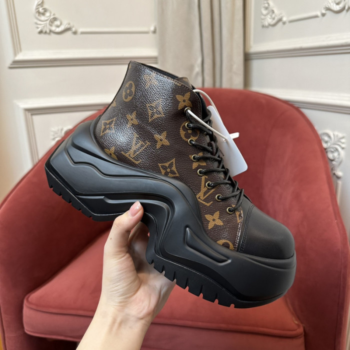 L&V SNEAKERS