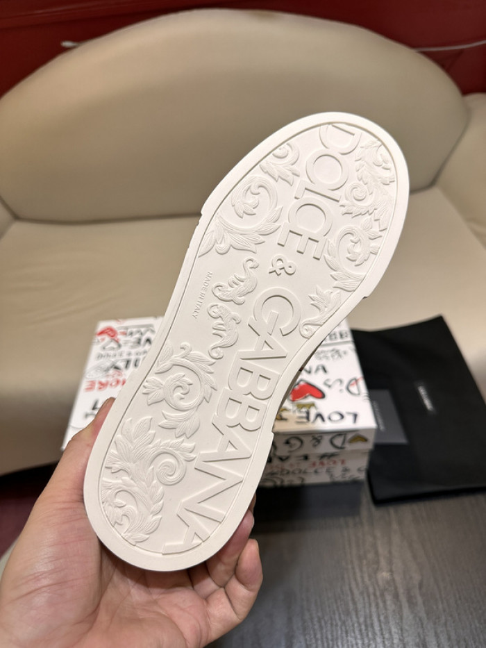 DG sneaker
