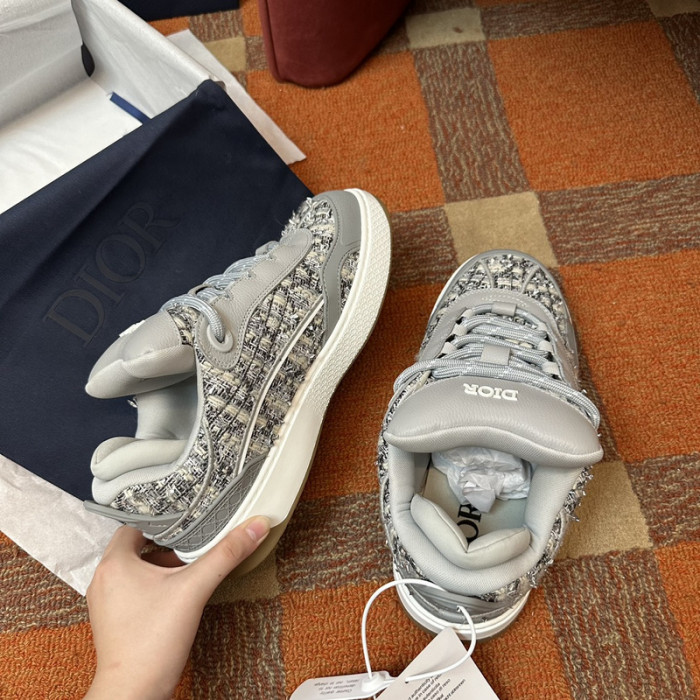 D designer sneaker