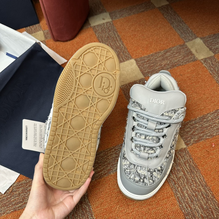 D designer sneaker