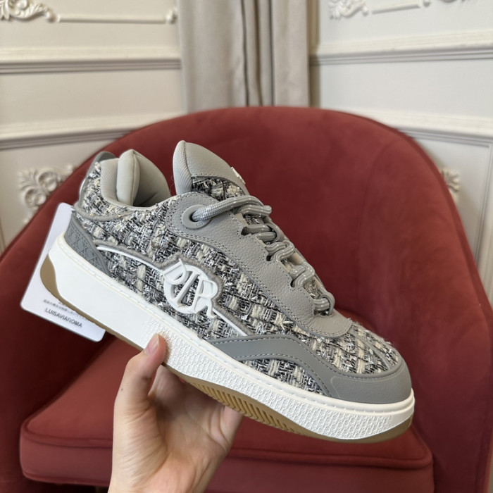D designer sneaker