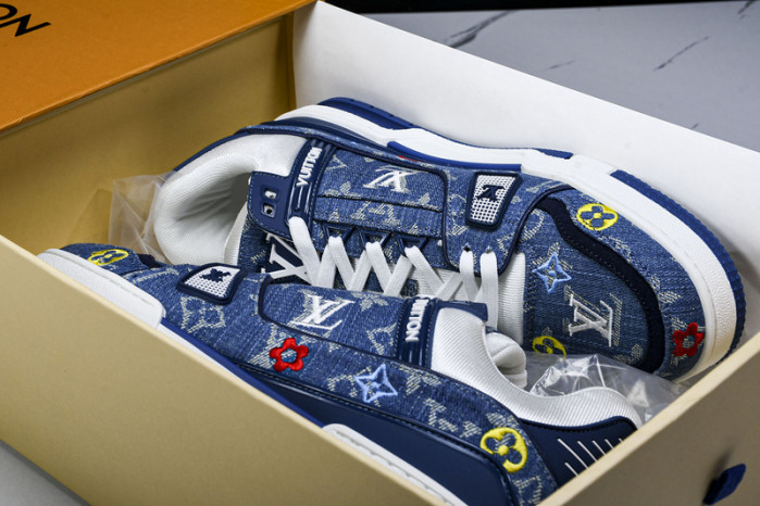 L&V SNEAKERS