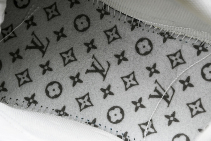 L&V SNEAKERS