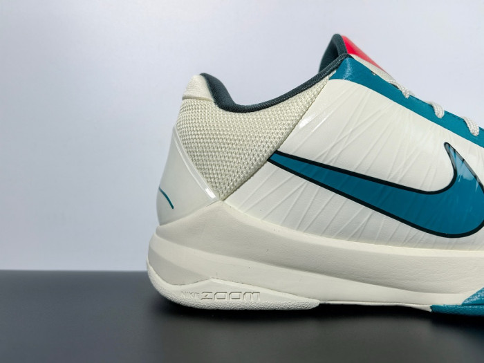 Caitlin Clark x Kobe 5 Protro "Coconut Milk" IZ1852-100